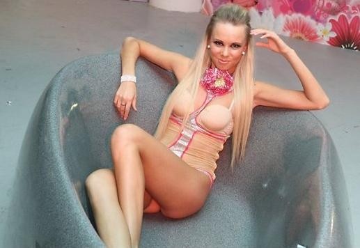 paa-baths-exibition-AMORA paa-baths-exibition-AMORA